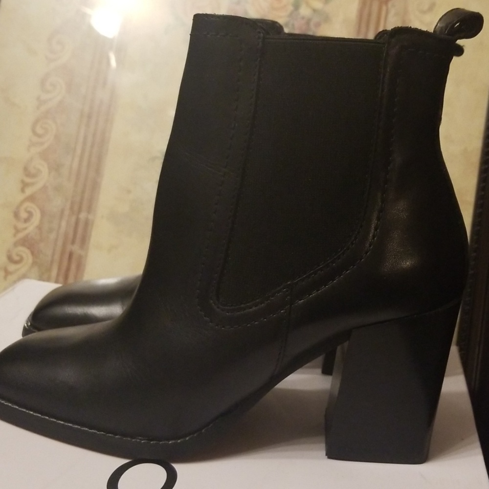 Women Grerasa Aldo boots